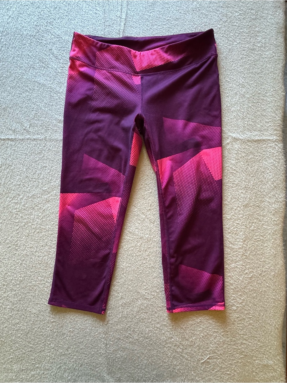 GAP Purple and Pink Geometric Capri Leggings